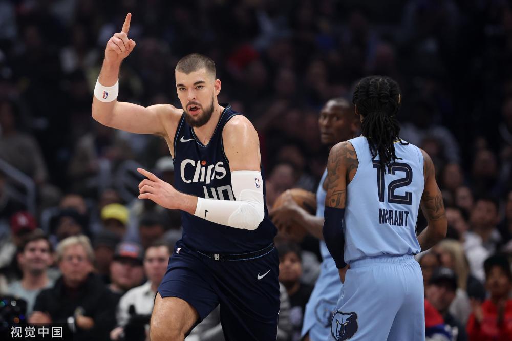 执教巴塞罗 执教巴塞罗