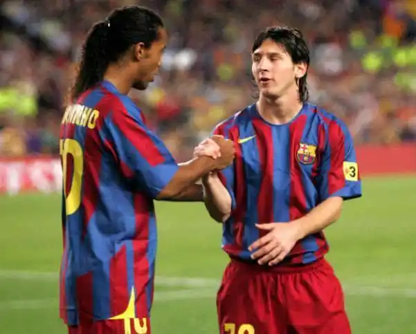 拭目以待 拭目以待